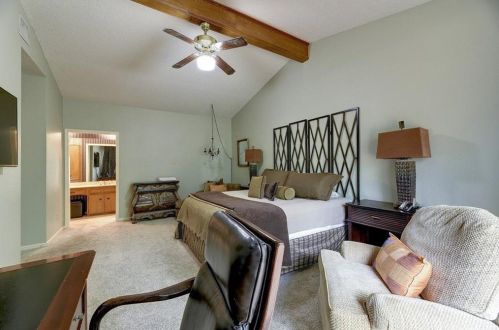 1517 Ben Crenshaw Way, Austin TX  78746-6163 exterior