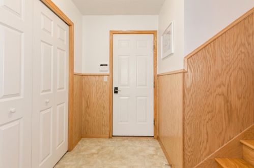 895 Drew Dr, Saint Paul MN  55129-6800 exterior