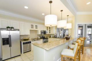 6101 Riverside Dr, Fort Worth TX  76137-7079 exterior