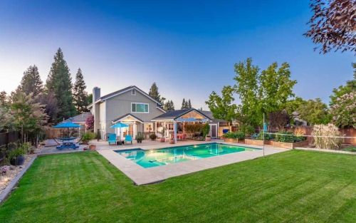 9182 Cupertino Dr, Elk Grove, CA 95624-2157