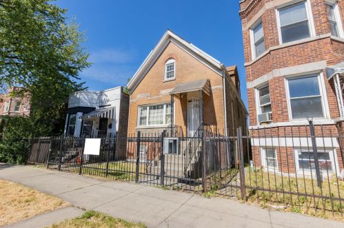 1116 Lawndale Ave, Chicago, IL 60651-3911