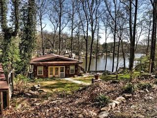111 Elgin Dr, Anderson, SC 29621-5238
