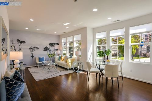 330 Belshaw Dr, Milpitas CA 95035-5472 exterior