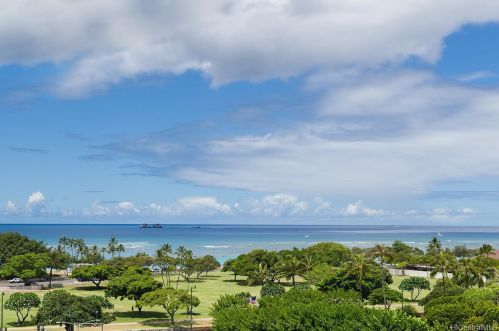 1388 Ala Moana Blvd, Honolulu HI  96814 exterior