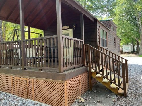 6 Fishtail Cir, Cleveland, GA 30528-8614