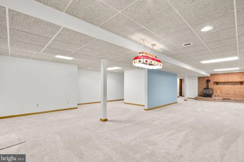 738 Sharpsburg Dr, Davidsonville MD 21035-1927 exterior