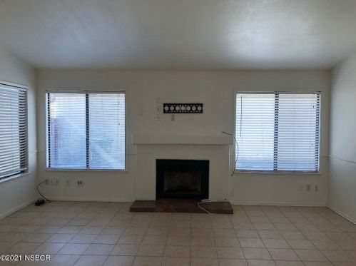2221 Chestnut Ln, Santa Maria, CA 93458-1067