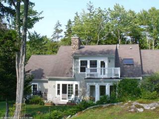 2 Roundcove Ln, Phippsburg, ME 04562-5048