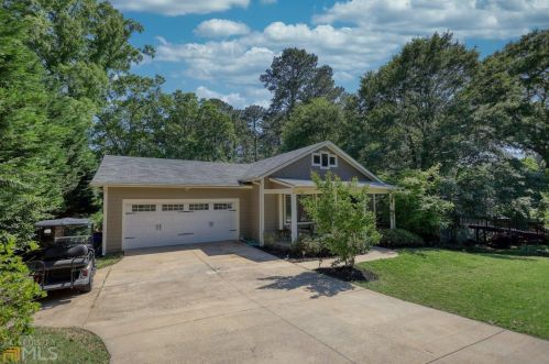 5186 Linwood Dr, Porterdale, GA 30014-3255