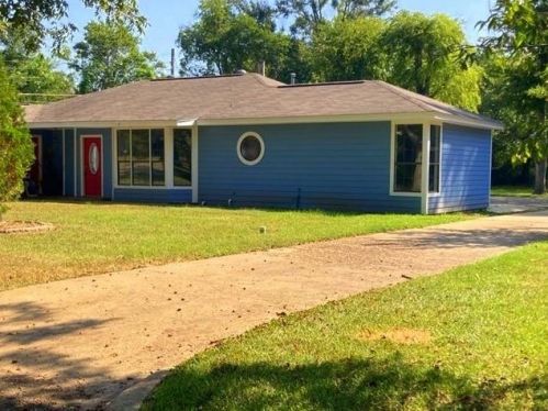 102 12th St, Mapleton, TX 75835-1704