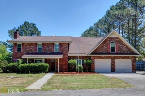 409 Hickory St, Stillwell, GA 31329-4863