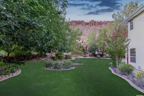 2238 1950, Saint George UT 84790-6237 exterior