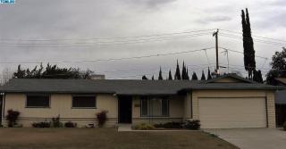 1704 Monte Vis Ave, Visalia CA  93277-7334 exterior