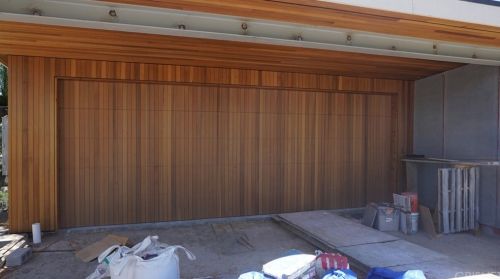 17140 Oak View Dr, Van Nuys, CA 91316-4012