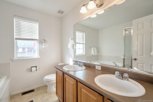 3710 Nepal Ct, Denver CO  80013-7436 exterior