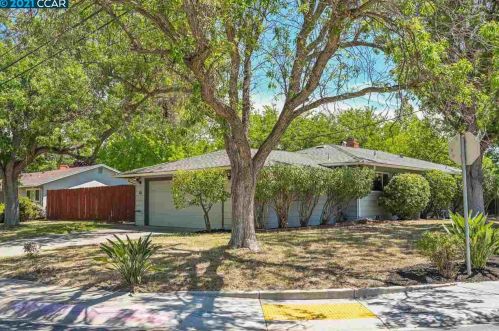 86 Santa Barbara Rd, Concord, CA 94523-4216