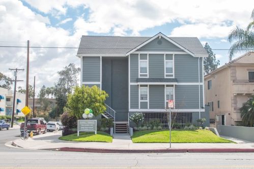 7326 Haskell Ave, Van Nuys, CA 91406-6711