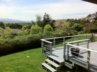 2447 Crestline St, Ferndale, WA 98248-9224