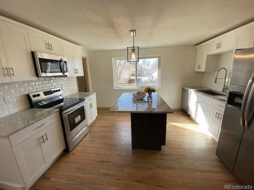 641 Paris St, Denver, CO 80012-2315