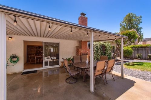 1755 Emory Ave, Simi Valley CA 93063-5005 exterior