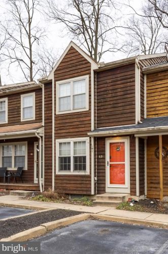 43 Chesapeake St, Lancaster PA  17602-4659 exterior
