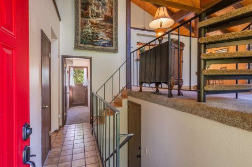 10132 Jeffery Pine Rd, Truckee CA  96161-8104 exterior