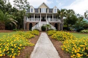 2025 Ashburton Way, Mount Pleasant SC  29466-6877 exterior