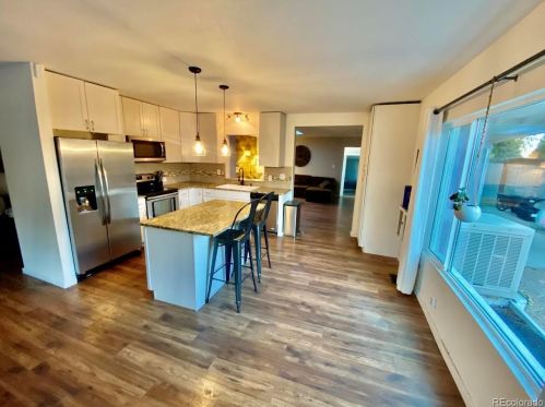 2250 Zuni St, Englewood CO  80110-1058 exterior