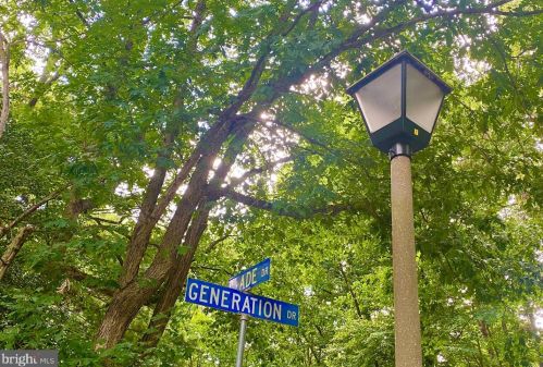 2398 Generation Dr, Herndon VA  20191-3032 exterior