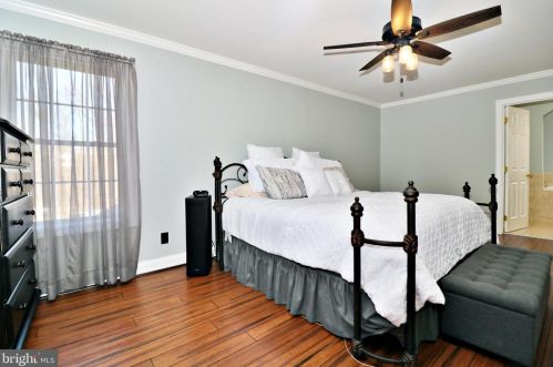 1756 Johnnycake Ln, Harpers Ferry WV 25425-6078 exterior