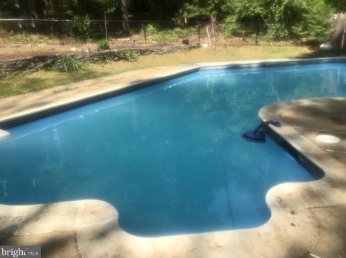 8174 Bodkin Ave, Riviera Beach, MD 21122-4740