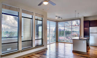 2125 Yale St, Houston TX  77008-2588 exterior