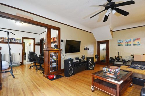 1834 Grand Ave, Saint Paul MN  55105-1403 exterior