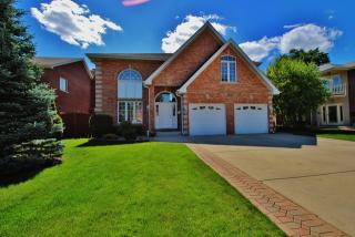 7326 School St, Niles, IL 60714-4330