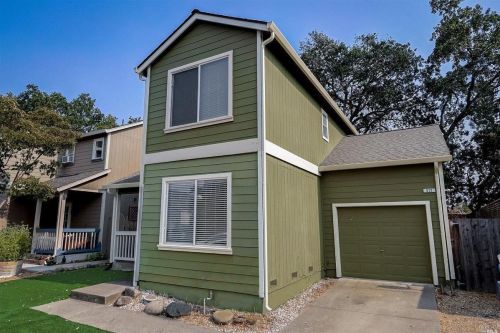 512 Miller Ln, Windsor, CA 95492-8068