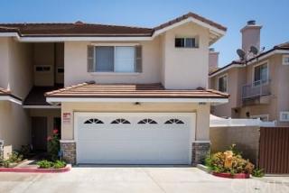 9030 Primavera Ln, Cypress, CA 90630-5895