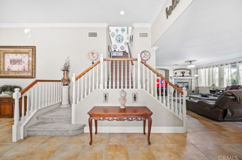 11364 Pondhurst Way, Riverside CA  92505-3471 exterior