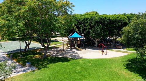 64 Van Buren, Irvine CA 92620-3798 exterior