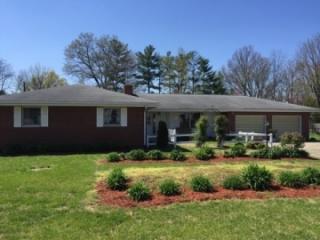 209 Clarence Ave, Fairfield, IL 62837-1308
