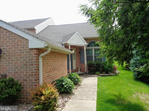 142 Langley Sq, Lancaster, PA 17603-9023
