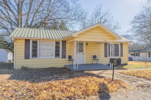 87 Saxon Pl, Toccoa, GA 30577-6350