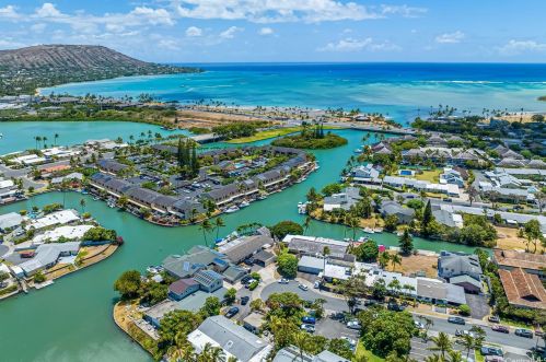 6255 Kawaihae Pl, Honolulu HI  96825-1911 exterior