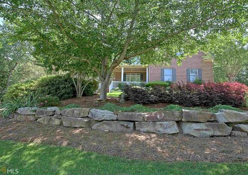 260 Peninsula Cir, Newnan, GA 30263-7035