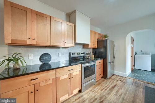 411 Ross St, Lancaster PA  17602-1943 exterior