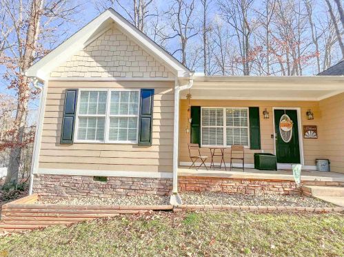 211 Normandy Trl, Lavonia, GA 30553-2779