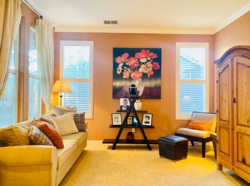 9300 Castleview Dr, Elk Grove, CA 95758-3969