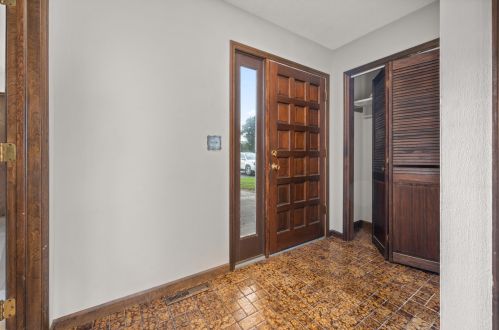 1604 Gingercreek Ct, Sycamore IL 60178-2722 exterior