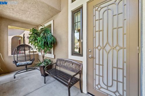 2016 Malcom Way, Modesto, CA 95356-8409