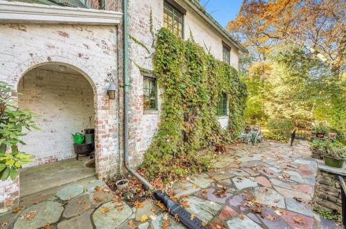 30 Bettswood Rd, Norwalk, CT 06851-5124