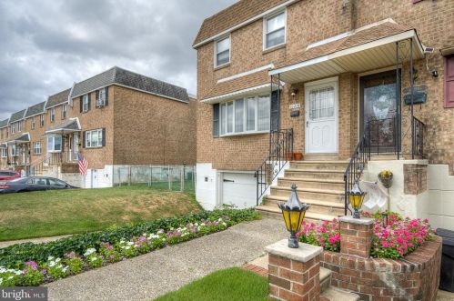 10216 Keswick Rd, Philadelphia, PA 19114-1341